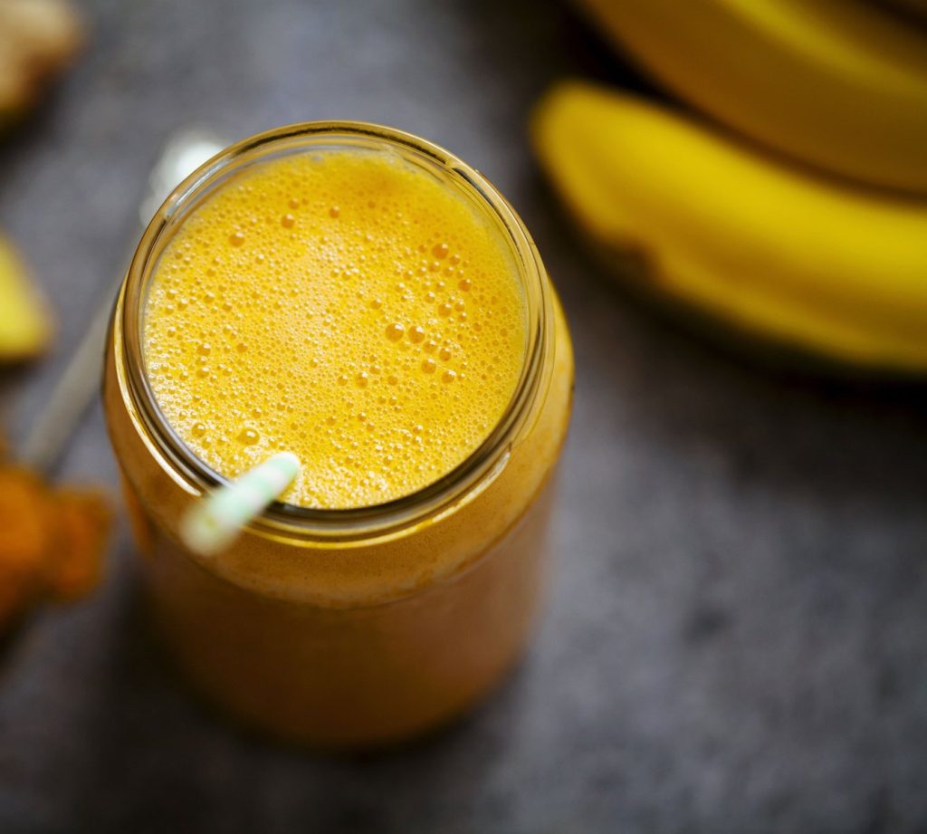 Kruidige bananensmoothie
