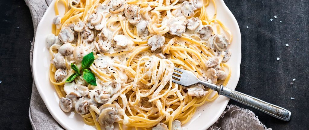 Vegan pasta Alfredo
